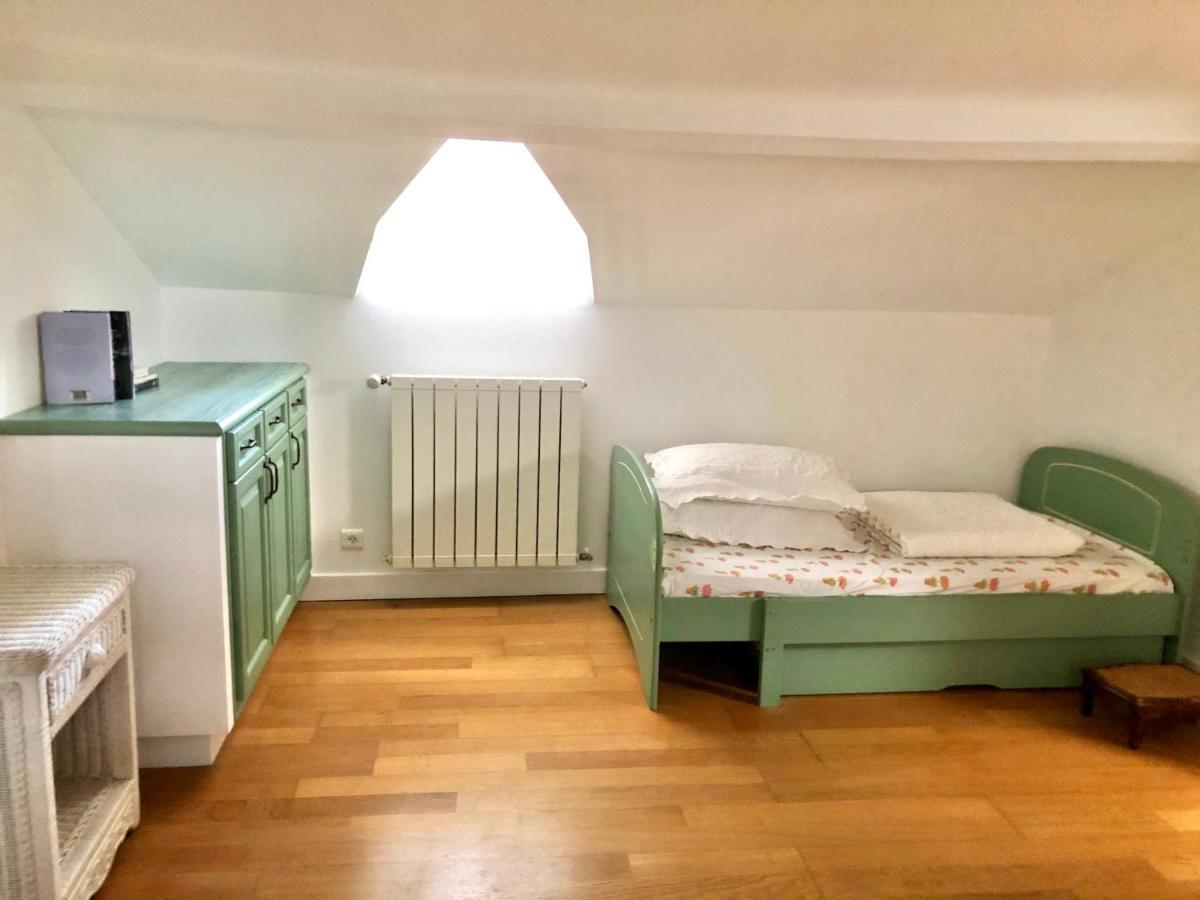 Villa Le Creyssac Saint-Félix-de-Bourdeilles 外观 照片