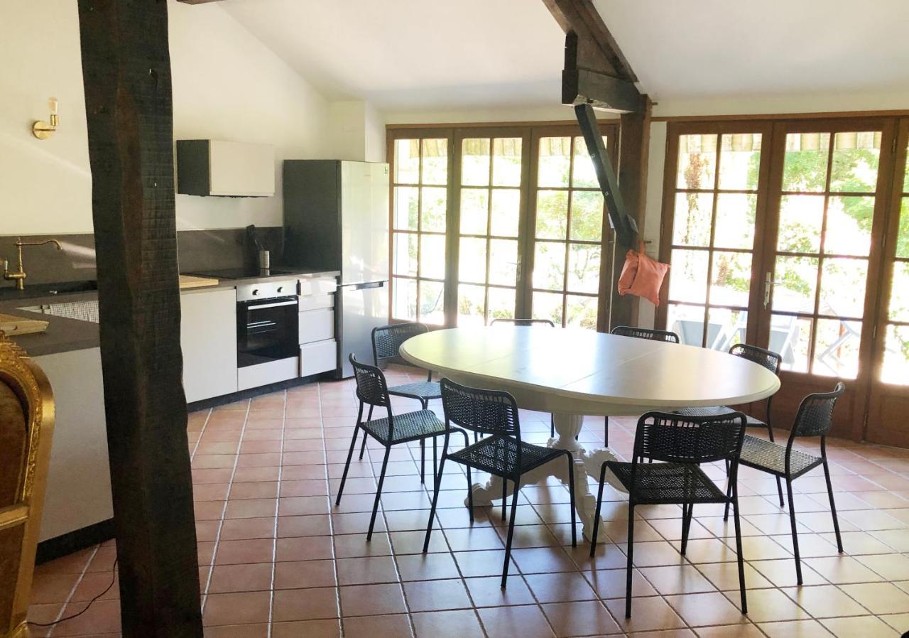 Villa Le Creyssac Saint-Félix-de-Bourdeilles 外观 照片